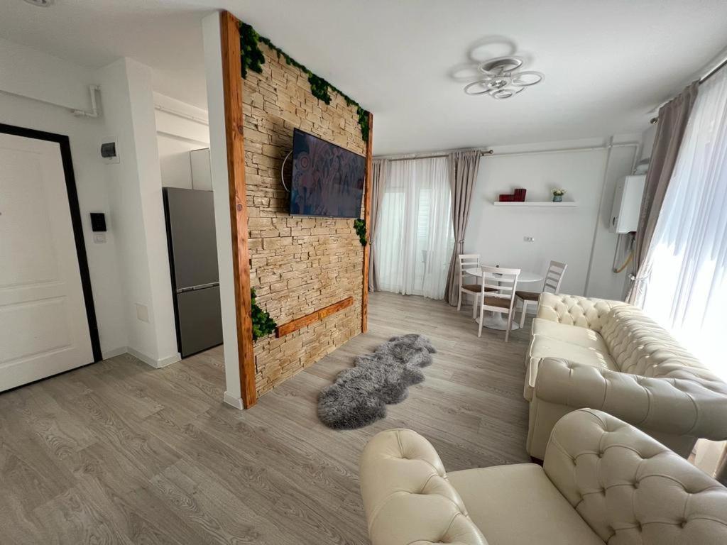 Urban Apartments And Studios - City Center Iasi Exterior photo