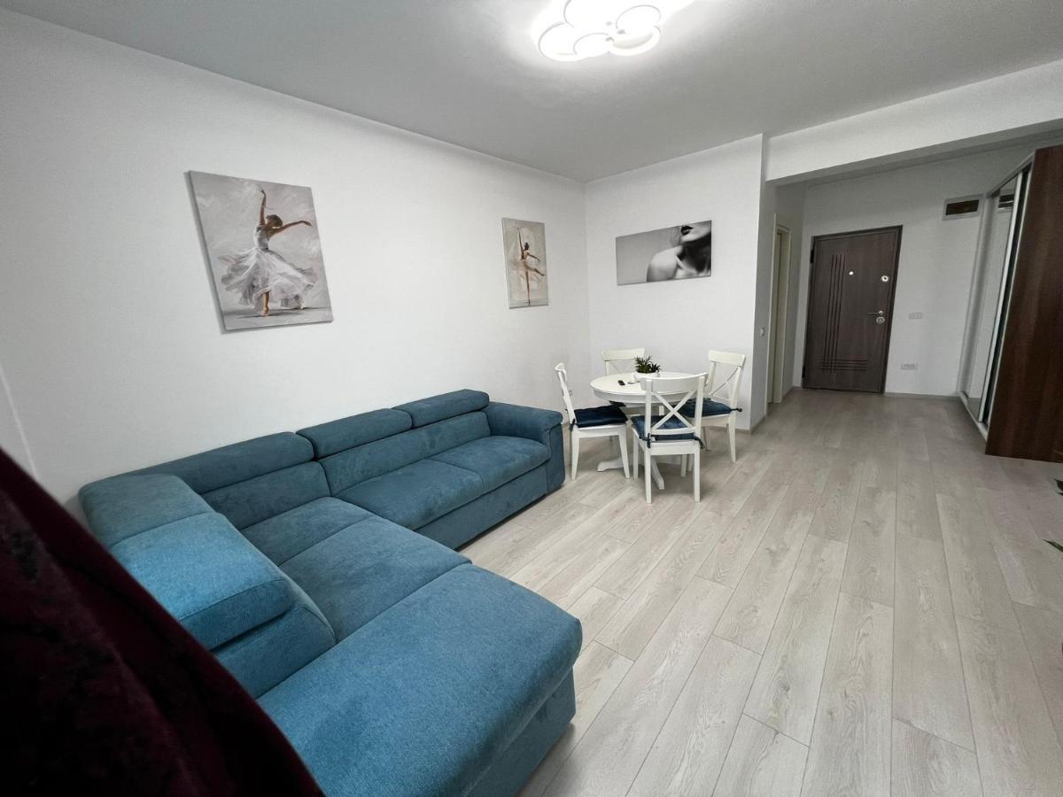 Urban Apartments And Studios - City Center Iasi Exterior photo