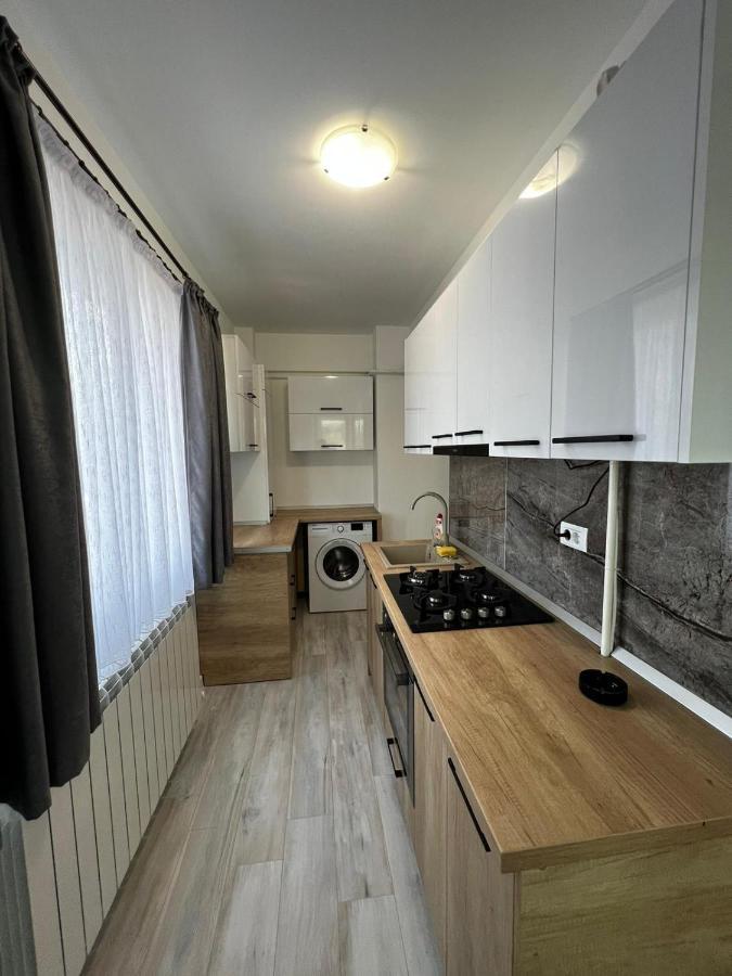 Urban Apartments And Studios - City Center Iasi Exterior photo